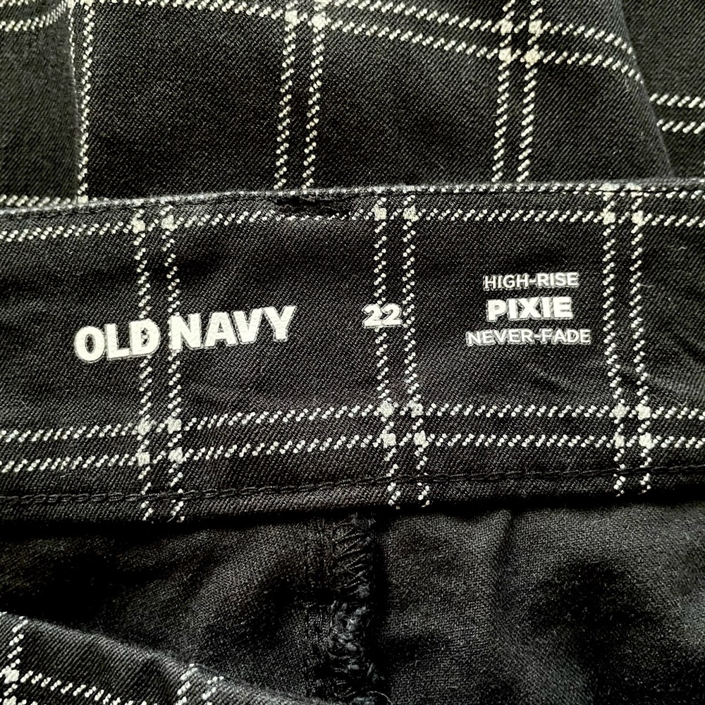 Old Navy Pixie Pants - image 8